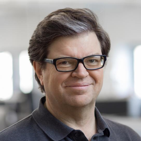 yann-lecun_resize.jpg